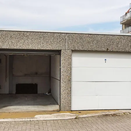 Duplex Near The Center アパート